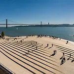 Apartment Italian Design In Principe Real Lisbon