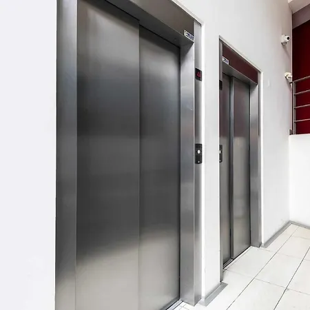 Italian Design In Principe Real Апартаменты