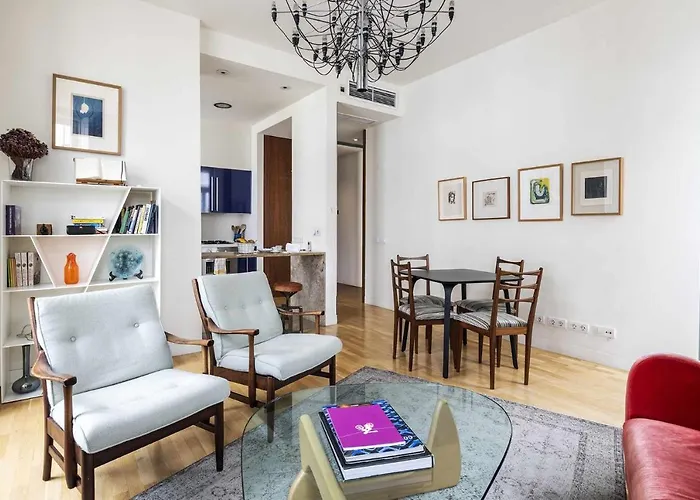 Italian Design In Principe Real Apartman